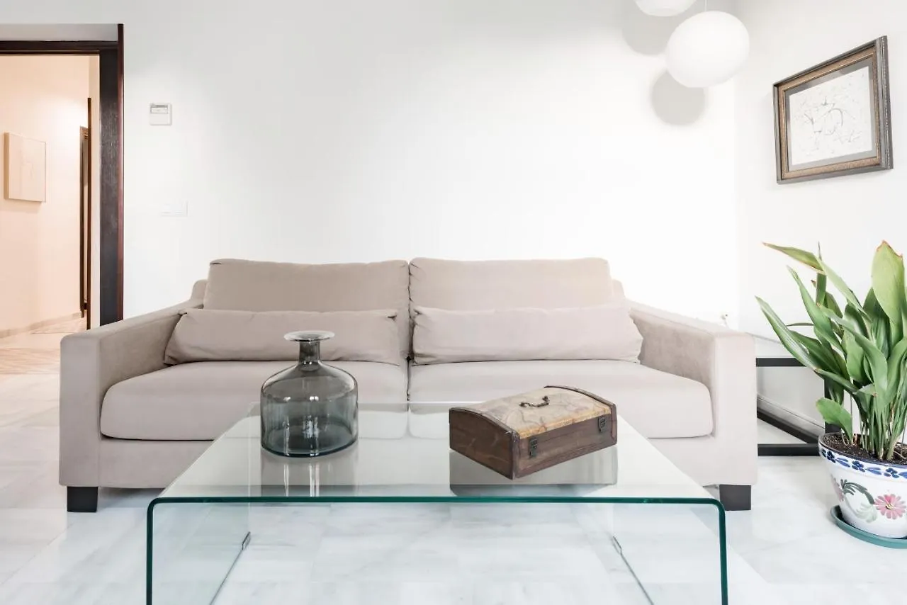 Apartamento Con Solera En El Corazon De Triana Seville Spain
